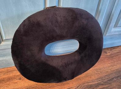 Donut pressure-relief seat cushion