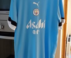 Manchester City Puma Asahi 00 top and shorts