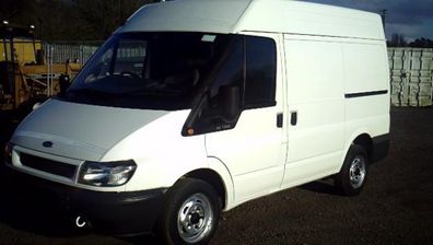04 Ford Transit 350, 125, 2.4, Rwd, Swb, Breaking.