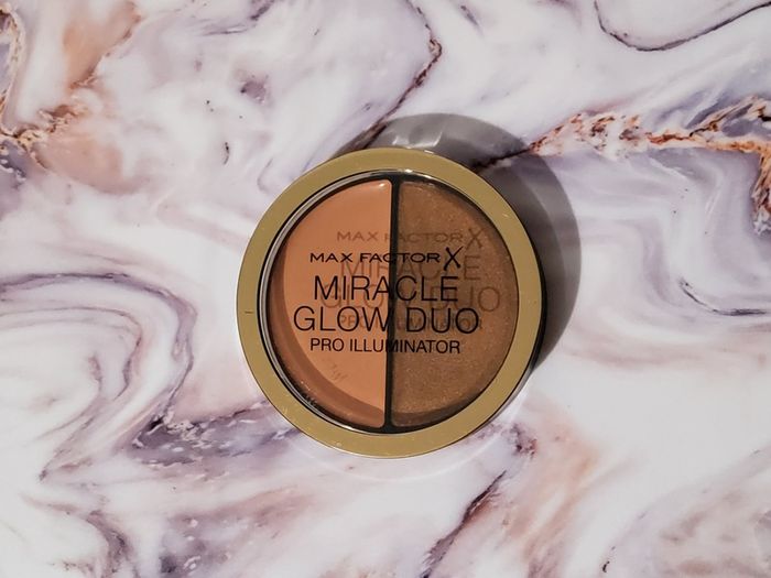 Max Factor Miracle Glow Duo Pro Illuminator - 30 Deep - New