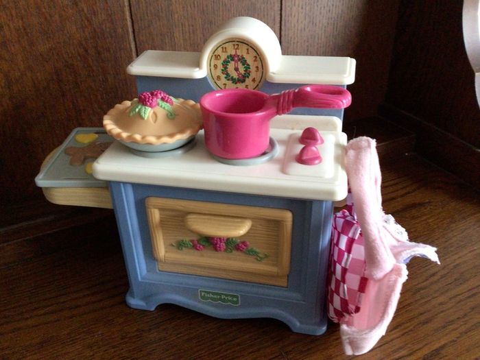 Vintage 90s Fisher price Briar berry "Berry Lynn bear "W/ Accesories