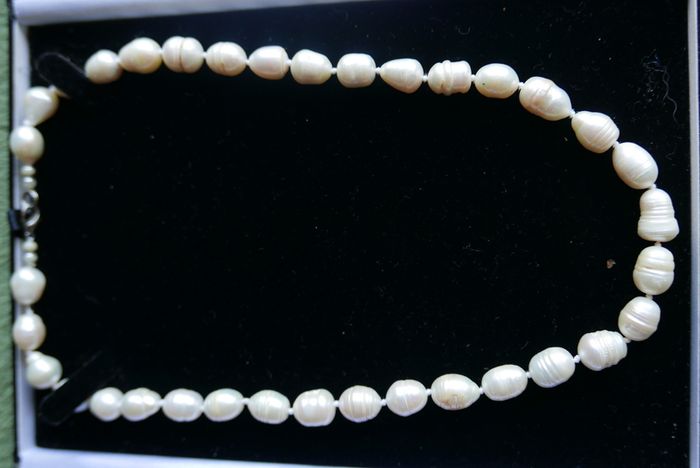 Vintage White Baroque Pearl Necklace