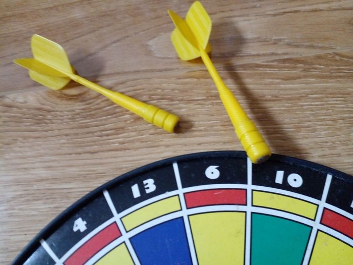 Kids small magnetic dart board