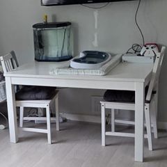 Expandable table and three chairs