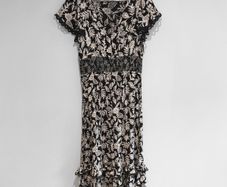 Pre Owned Savida Black & Cream Floral Midi Dress with Lace Detail