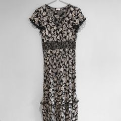 Pre Owned Savida Black & Cream Floral Midi Dress with Lace Detail