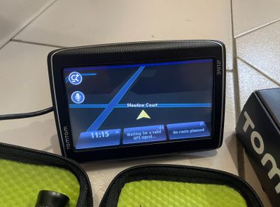 TomTom GO Live 825 Sat Nav