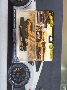 Hot wheels Team Transport Toyota FJ Cruiser with Horizon Hauler #81