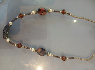 Amber beaded necklace