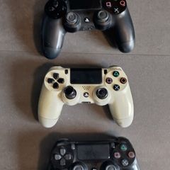 Broken Playstation 4 controllers x 3