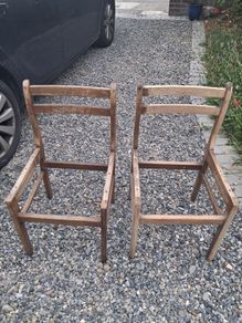 Free. 2 mid century chairs ( need restoration)