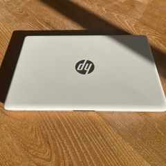 HP laptop with bag