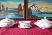Vintage TK Thun Czechoslovakia Pair Of Porcelain Gold Gilt Tureen With Lid And Gravy Boat And Saucer