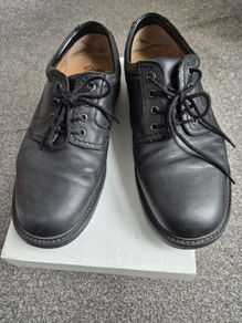 Clarks school shoes size 8.5 UK