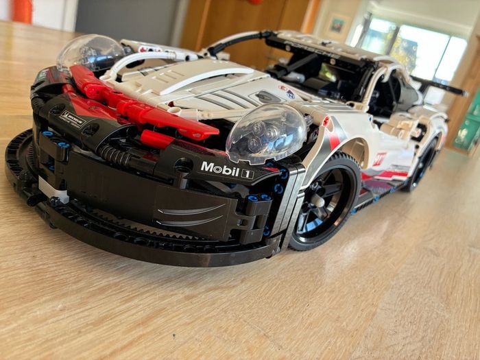 Lego Technic Porsche 911 RSR 42096