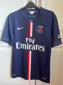Jersey Paris Saint - Germain. Fly Emirates. Authentic club jersey. Size Small / medium Adult. Excellent Condition