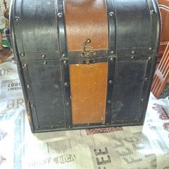 Beautiful Vintage Dome Top Wine Trunk Box 60s or 70s, Postage Available or Collection,