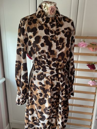 Bnwot size 10 marks & Spencer aminal print shirt dress with tie belt