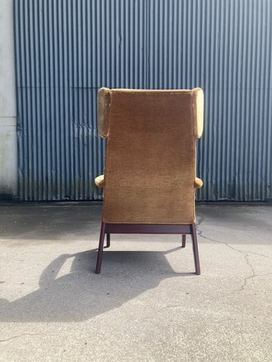 Parker Knoll PK1071 Wingback Armchair - Warehouse and Showroom Open Saturday  8th August 12 till 4pm Eircode R95T227