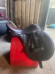 saddle 17.5 inch