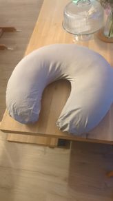 breastfeeding pillow