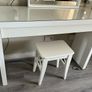 Dressing table with mirror, lights and stool Image 2