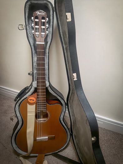 Fender CN-140SCE Slim Nylon Electro Acoustic Guitar