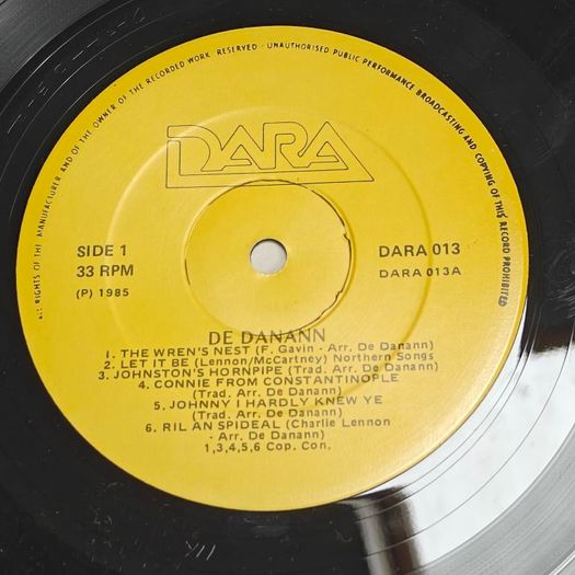 De Danann, Anthem LP on Dara label, Irish trad