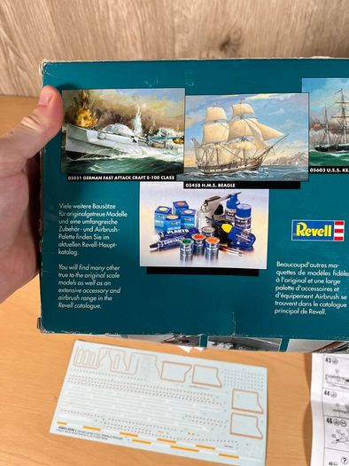 Revell 05003 1:720 USS Ronald Reagan Aircraft Carrier Model
