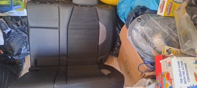 Peugeot double seat & seatbelt