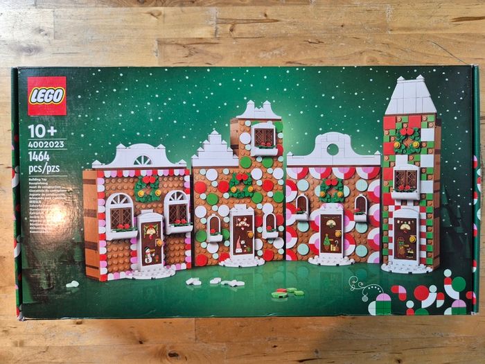 LEGO 4002023 Gingerbread Houses - Rare Employee Christmas Gift - New in Box