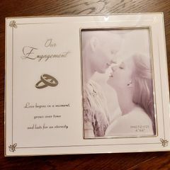 Engagement Frame Gift - Carraig Donn New
