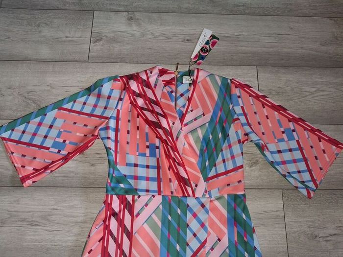 Brand New Closet London Bell Sleeve Wrap Dress - Size - U.K.14 - RRP - 80.00 - Open To Offers!!