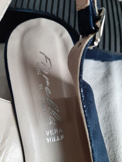 size 6 Fiorella navy wedge sandal