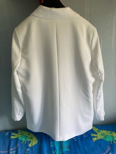 Ladies New White Jacket L