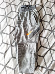 nike tracksuit bottoms XL boys