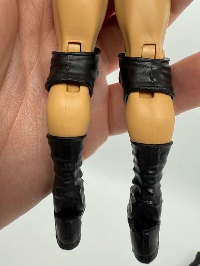 wwe elite series 32 Cody Rhodes action figure