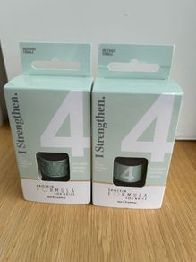 Nail strengthening treatment varnish