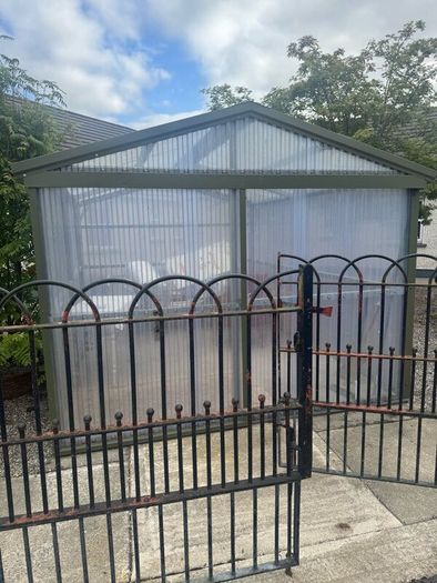 Garden Shed / Glass House