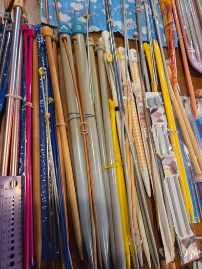 180 Pairs of Knitting Needles + Extras