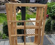 5 Canvas stretcher frames. 4 -120x80 1 - 81.5 x 81.5