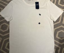 Abercrombie t shirt