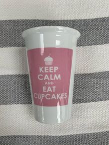 Keep Calm and Eat Cupcakes mug