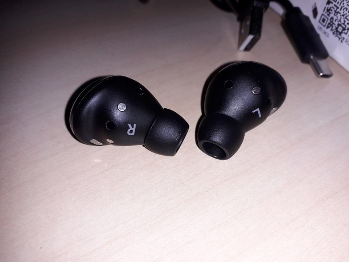 Samsung Pro Earbuds