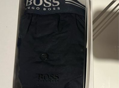 hugo boss shorts size xl