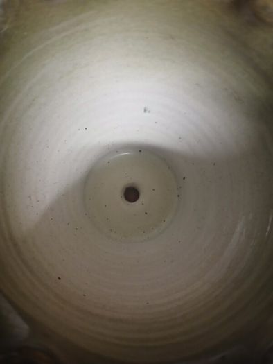 Kiltrea Pottery plant pot
