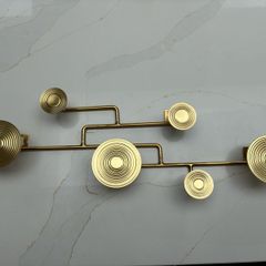 Wall hanging coat rack