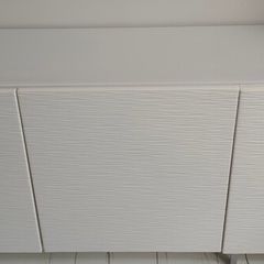 White 3-door sideboard / chest