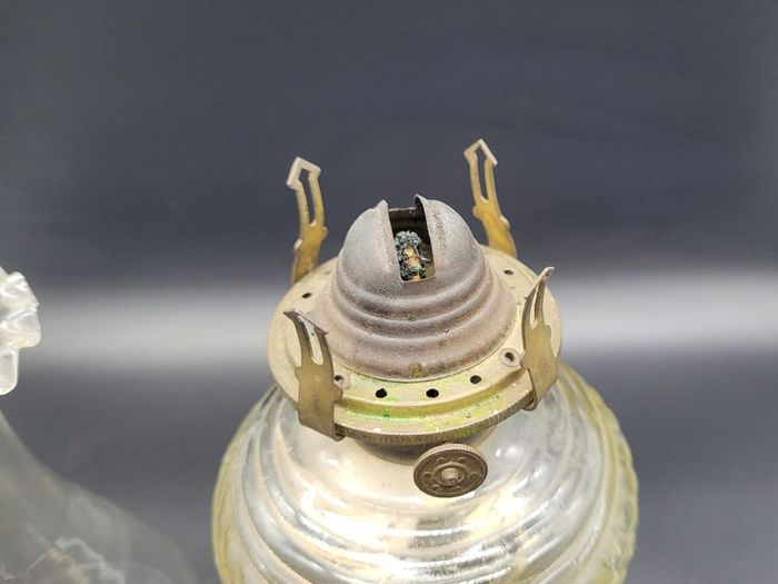 A Rare and Beautiful "Dabbs" Brand Oil Lamp made in Portugal in the late 1800s