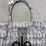 Alo Bag Image 7